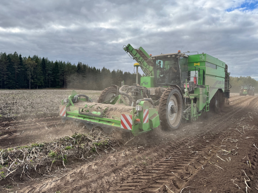 6203 AVR puma 4 självgående potatisupptagare