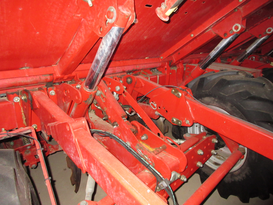 6208 Grimme GL36T Kartoffel Legemaschine