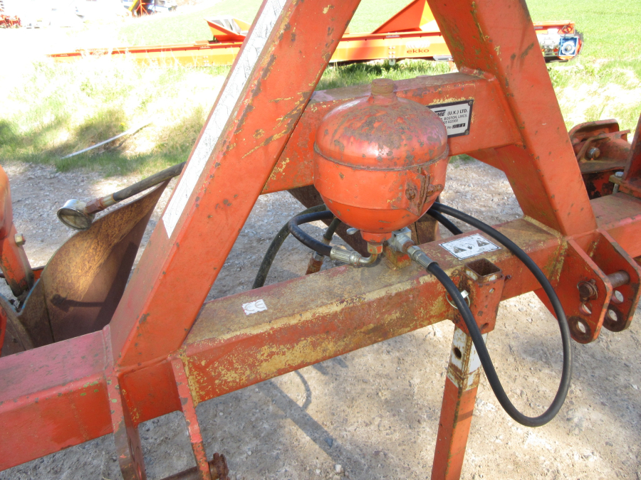 6209 Grimme bed plough