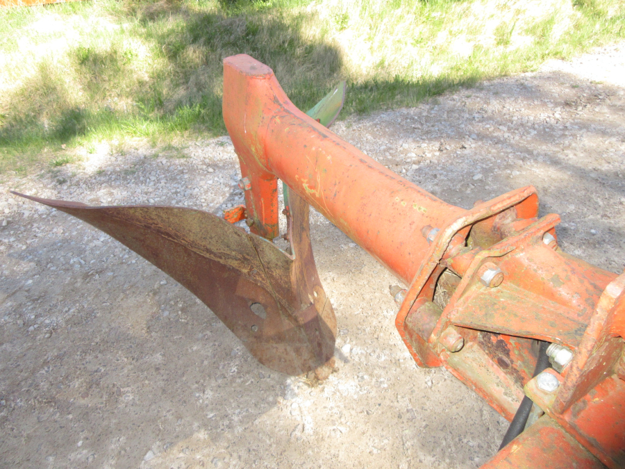 6209 Grimme bed plough
