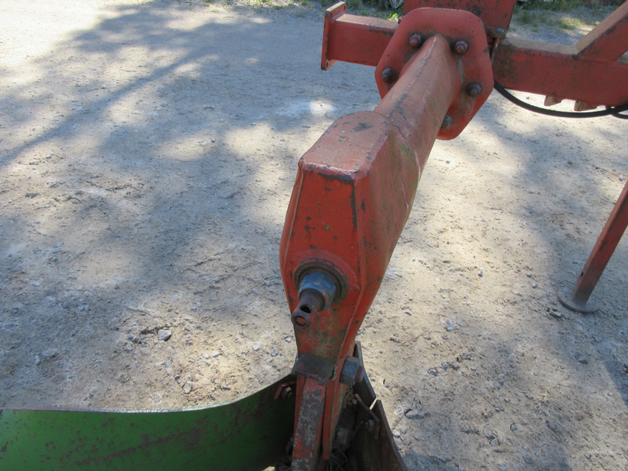 6209 Grimme bed plough