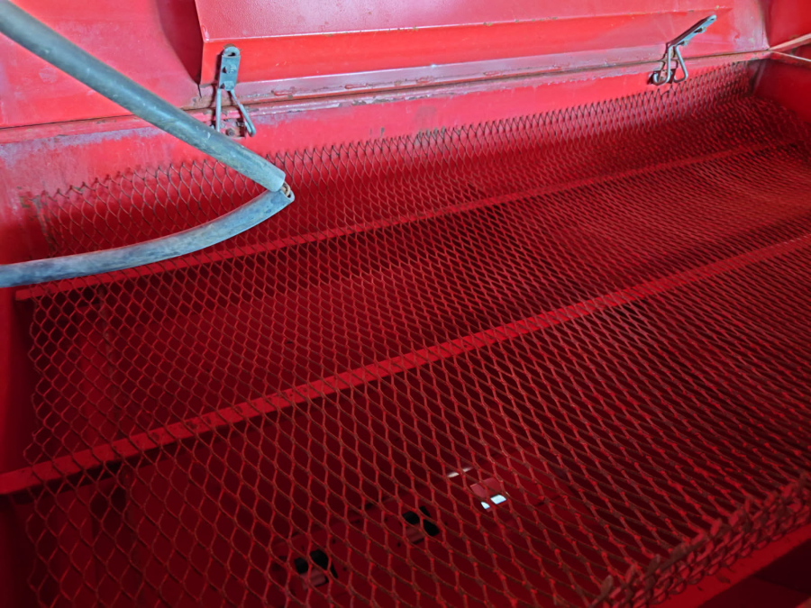 6213 Kverneland underhaug UN3200 potato planter