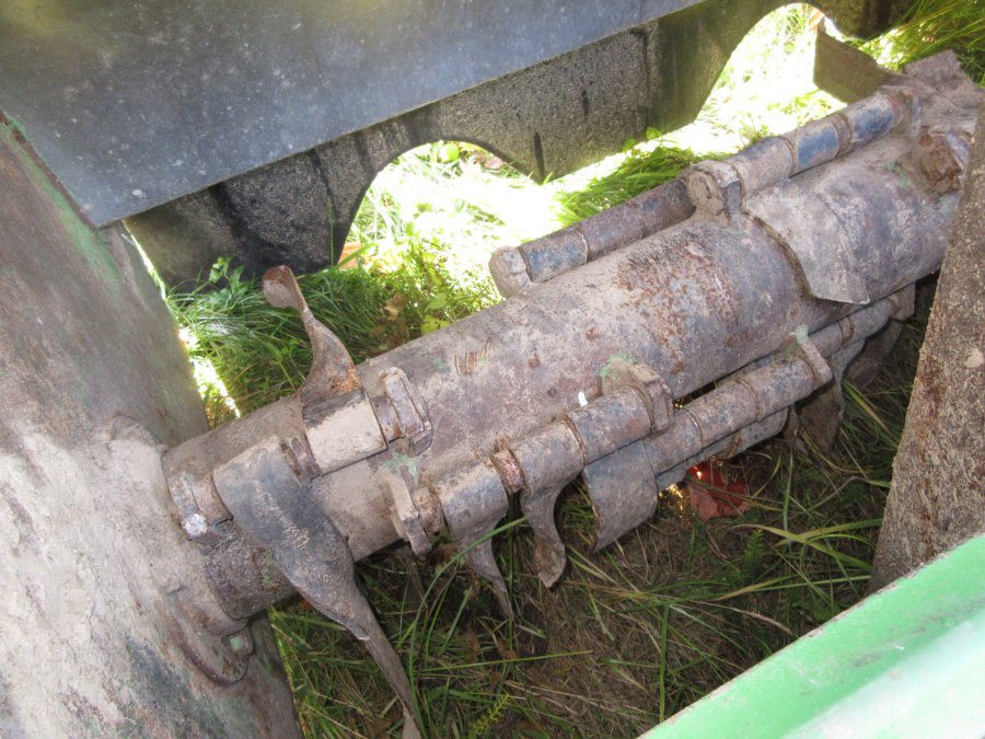 6220 Baselier Krautschläger 6x75 cm. Hydraulisch Klappbar