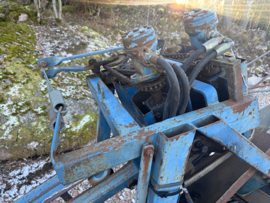 6224 Asa-Lift carrot harvester 1 row mounted