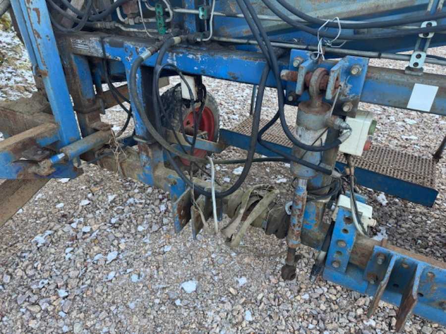 6224 Asa-Lift carrot harvester 1 row mounted