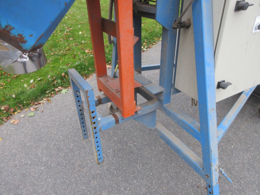 6232 EMVE automatic weigher W50