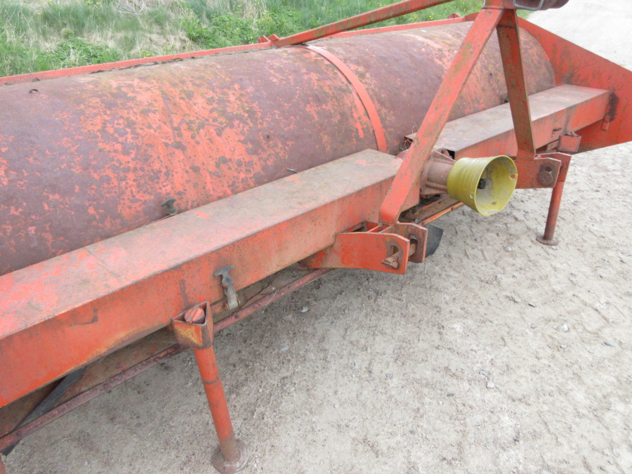 6241 Amac haulm topper 4 row