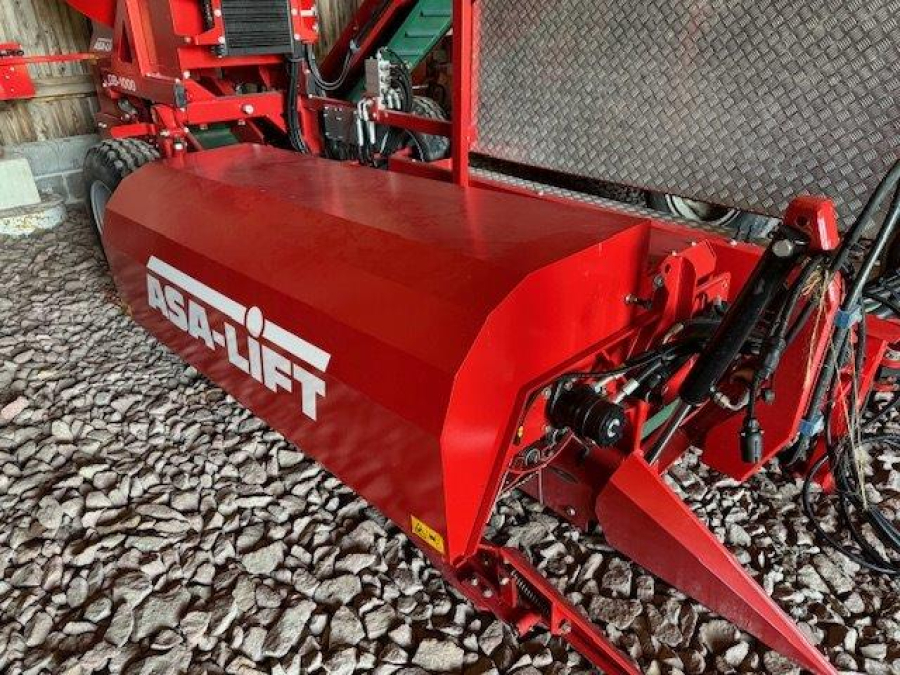 6252 Asa-Lift GB-1000 bean harvester