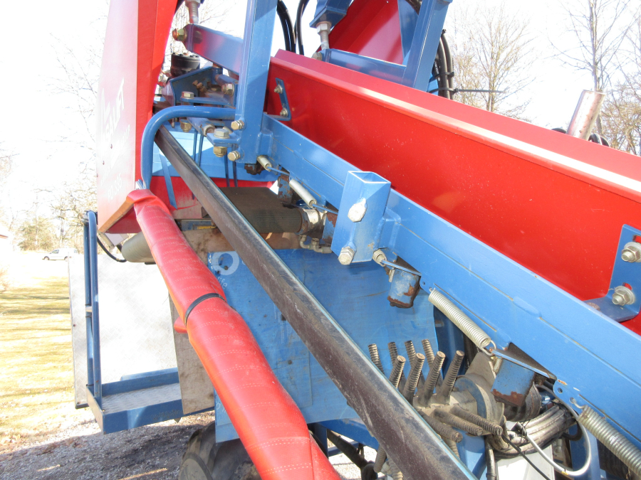 6274 Asa-Lift PO-335 harvester for leek, spring onion , carrots etc