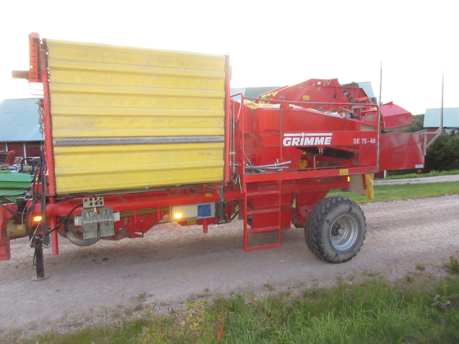6280 Grimme SE75-40 potato harvester
