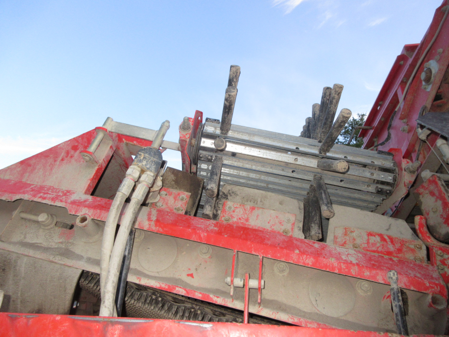 6280 Grimme SE75-40 potato harvester
