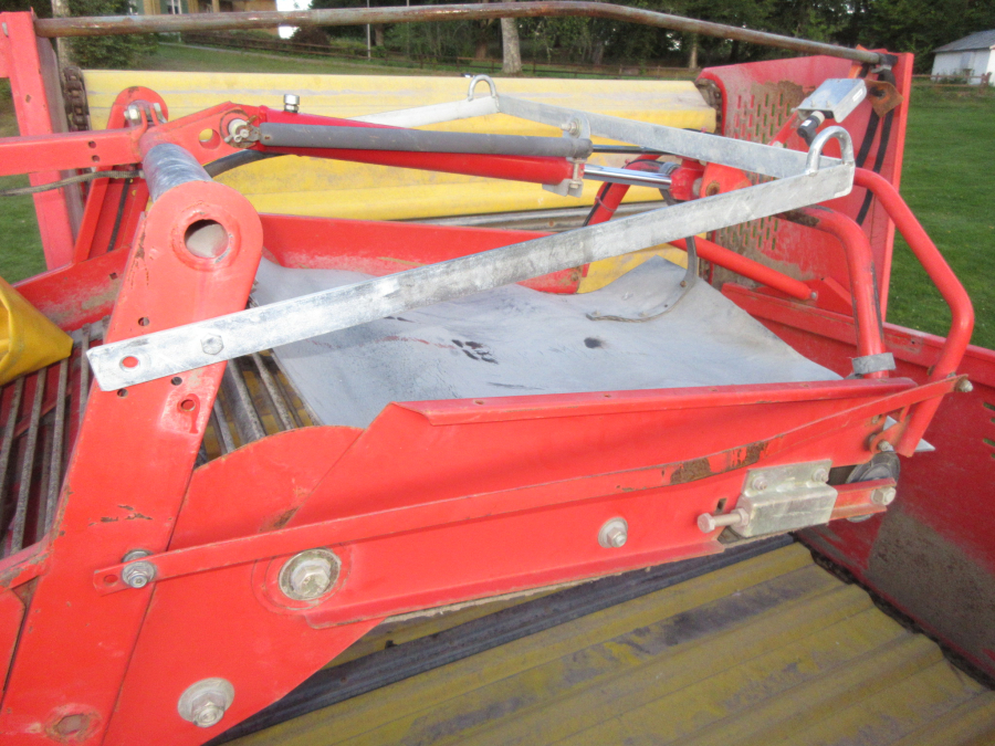 6280 Grimme SE75-40 potato harvester