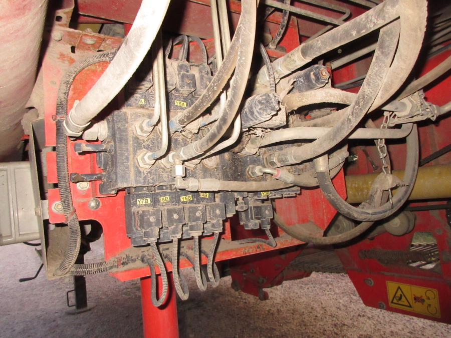 6280 Grimme SE75-40 potato harvester