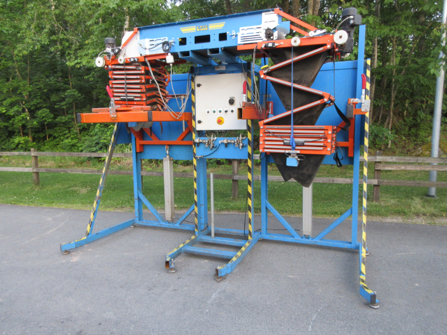 6302 EMVE double big bag filler with elevator