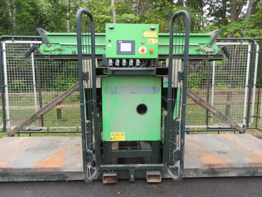 6309 Miedema AKV42 box filler