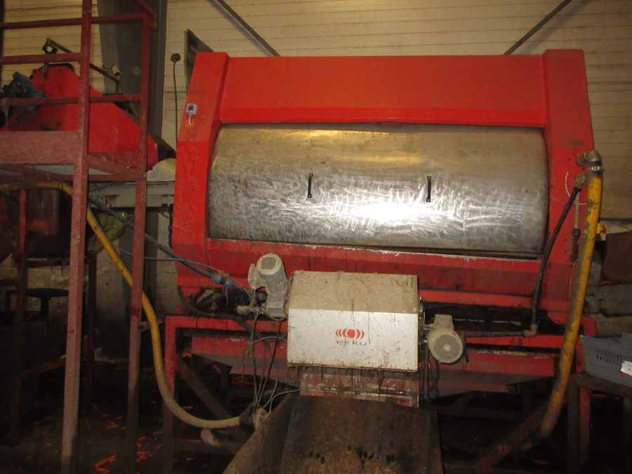 6318 EKKO washing line with polisher for root vegetables