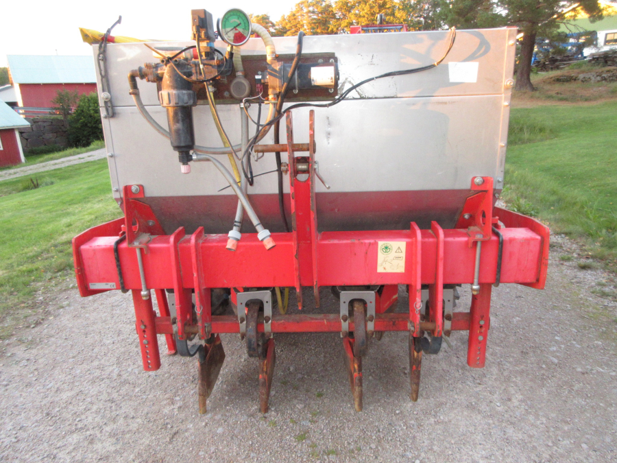 6320 Grimme GL32 F potato planter combi 2 row
