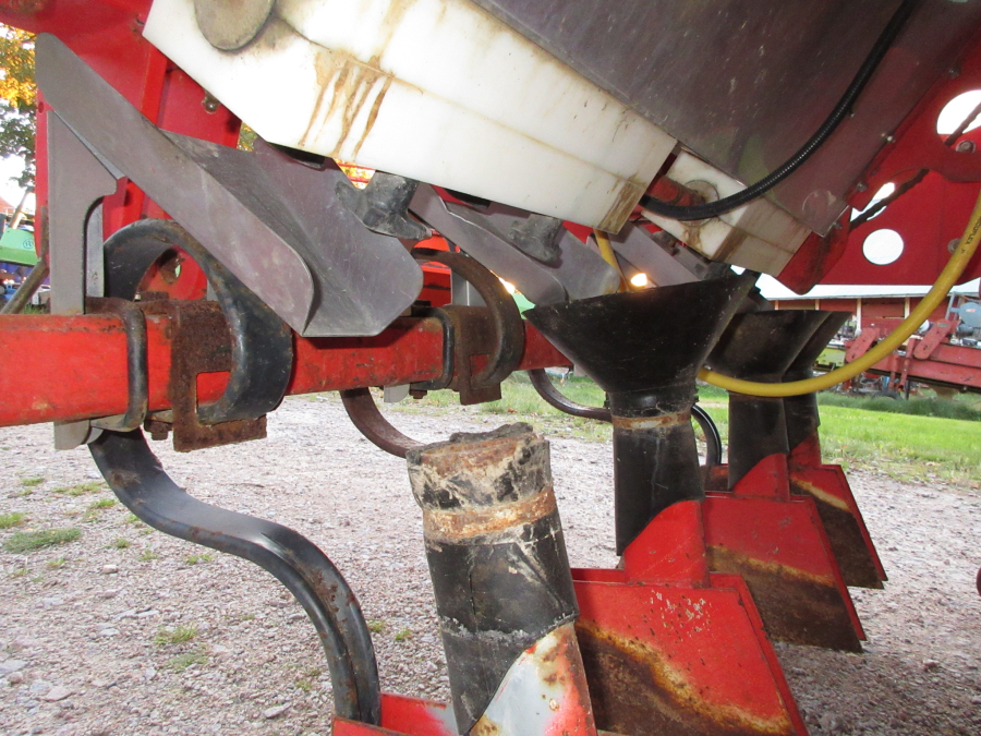6320 Grimme GL32 F potato planter combi 2 row