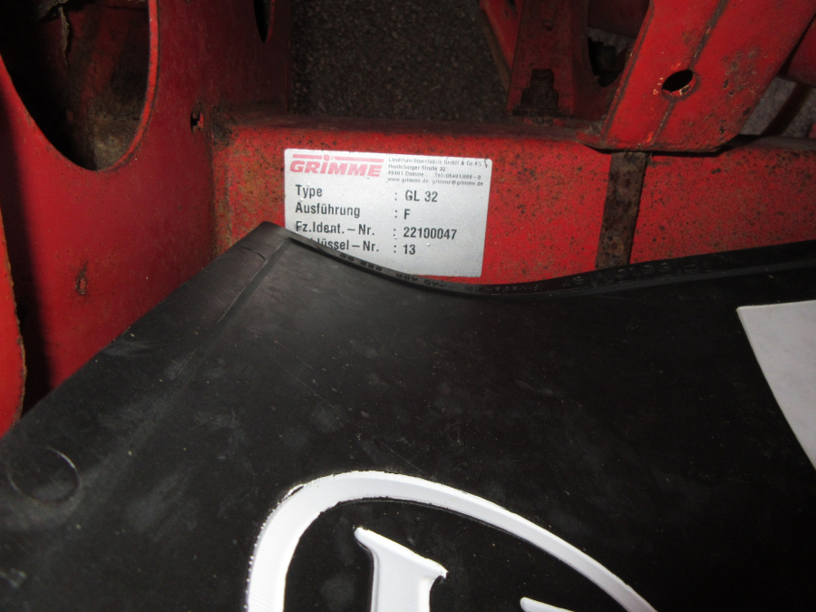 6320 Grimme GL32 F potato planter combi 2 row