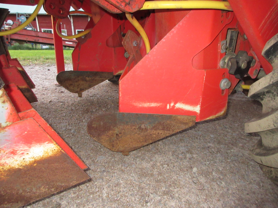 6320 Grimme GL32 F potato planter combi 2 row