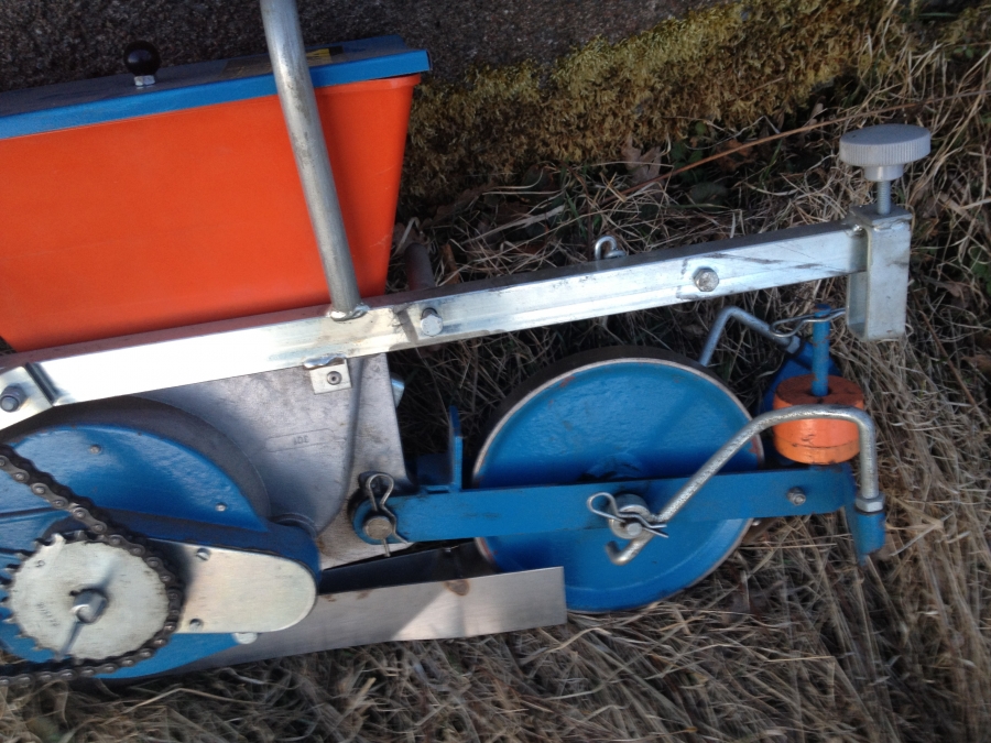 3572 Nibex mini seeding drill hand drawn
