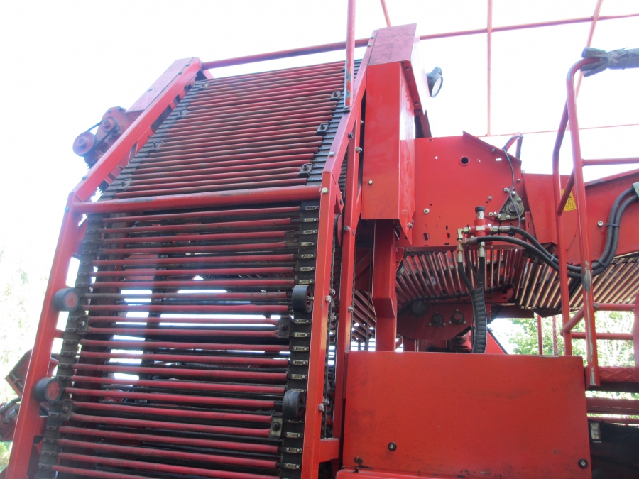 3636 Dewulf RDT superia 2 row potato harvester with bunker