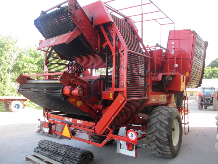 3636 Dewulf RDT superia 2 row potato harvester with bunker