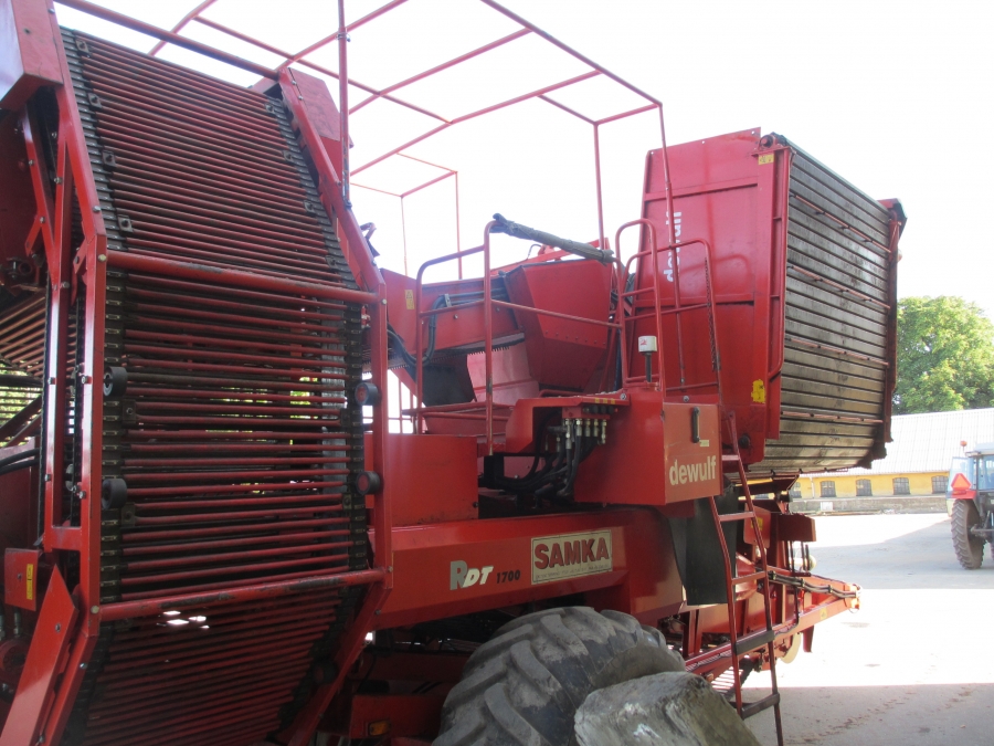 3636 Dewulf RDT superia 2 row potato harvester with bunker