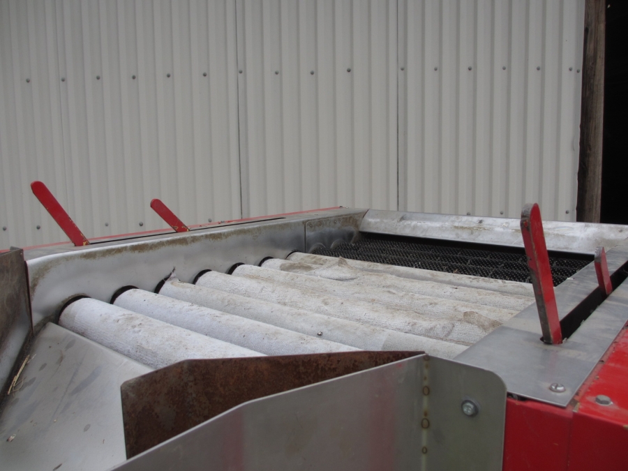 3743 Tong felt drier table