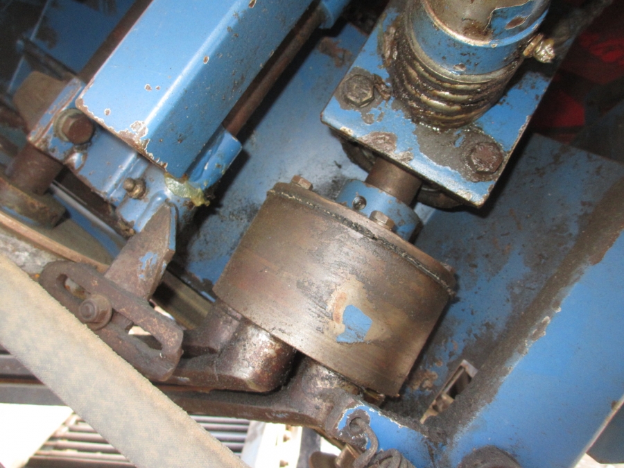 3766 Asa-Lift T-10B Möhrenroder mit bunker Dreipunkt