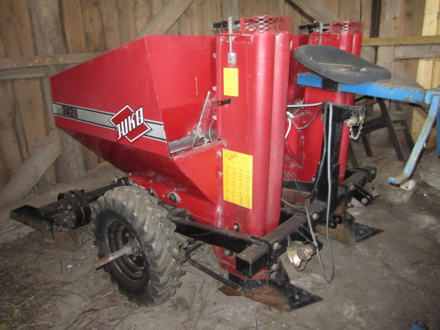 3774 Juko potato planting machine 2 row