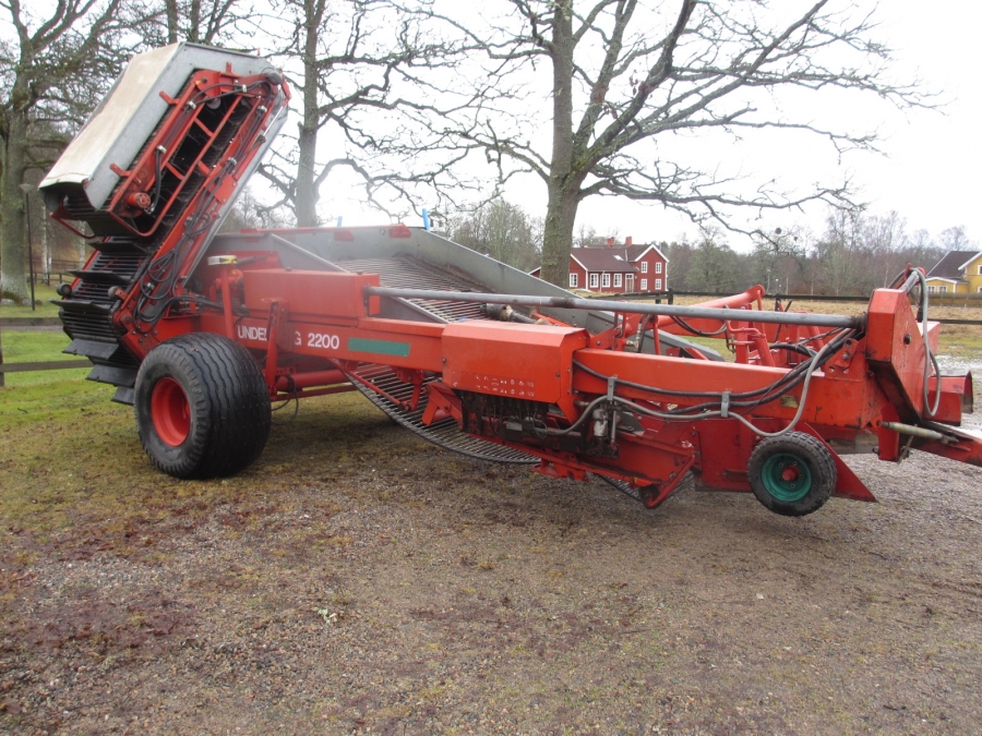 3794 Underhaug UN 2200 Zwiebellader mit Elevator
