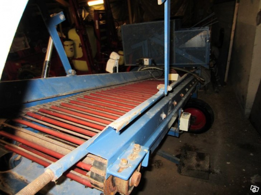 3804 Asa-Lift carrot harvester mounted combi mini