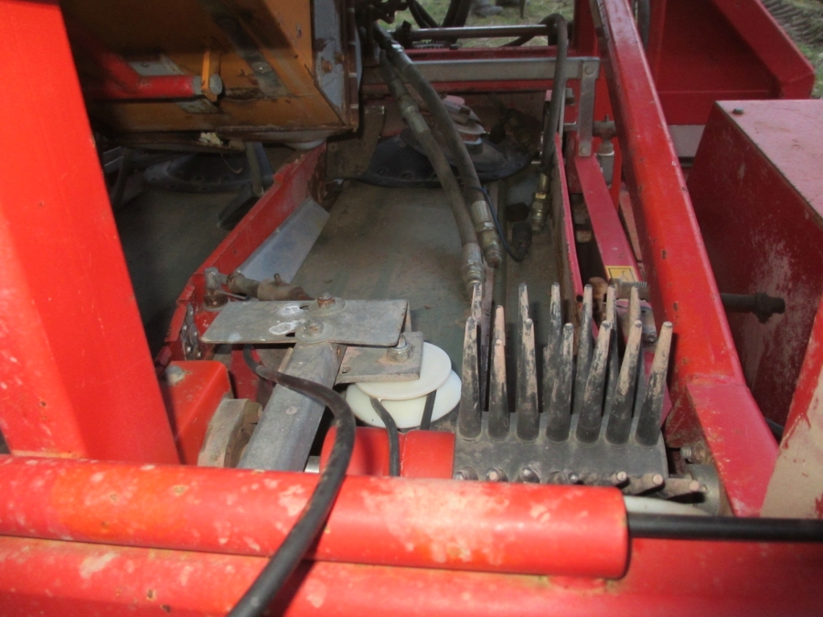 3809 Koningsplanter Kartoffelpflanzmaschine 2 Reihen modelle AP 375 