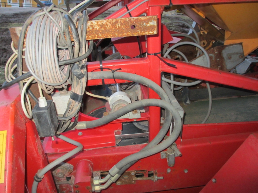 3809 Koningsplanter Kartoffelpflanzmaschine 2 Reihen modelle AP 375 