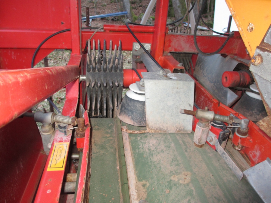 3809 Koningsplanter Kartoffelpflanzmaschine 2 Reihen modelle AP 375 