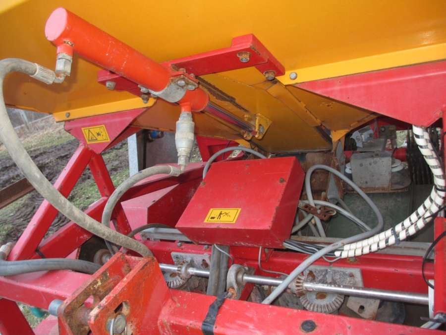 3809 Koningsplanter Kartoffelpflanzmaschine 2 Reihen modelle AP 375 