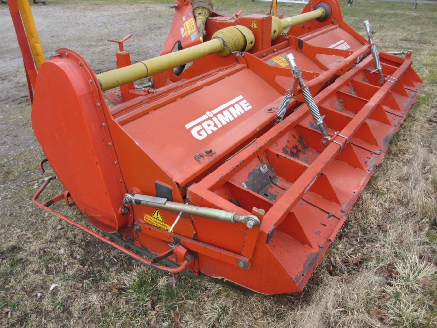 3810 Grimme DF3000 Bodenfräse 4Reihen