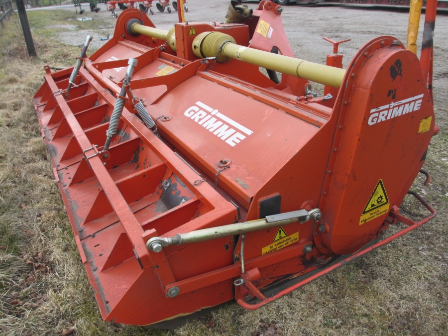 3810 Grimme DF3000 Bodenfräse 4Reihen