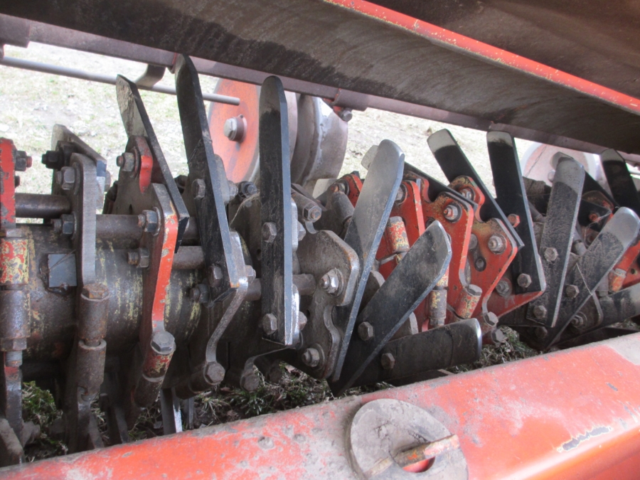 3810 Grimme DF3000 Bodenfräse 4Reihen
