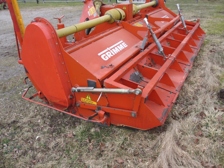 3810 Grimme DF3000 Bodenfräse 4Reihen