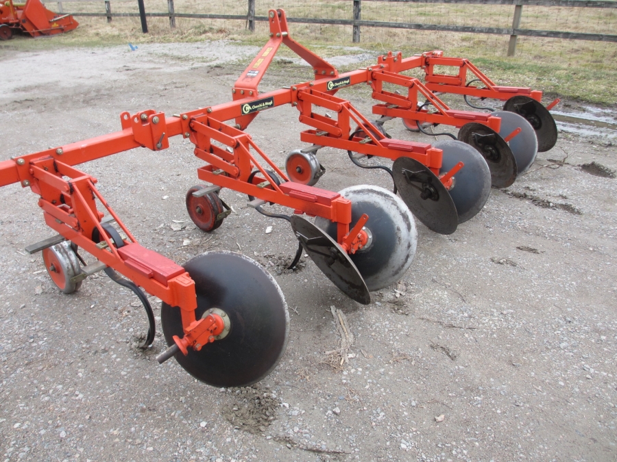 3815 Checchi & Magli disc ridger 4 row