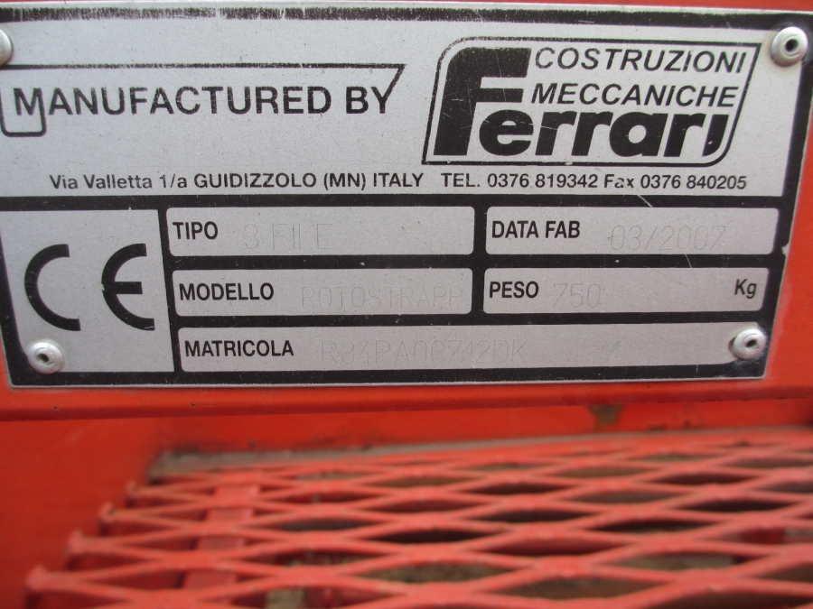 3825 Ferrari Pflanzmaschine 3 Reihe Pneumatisch
