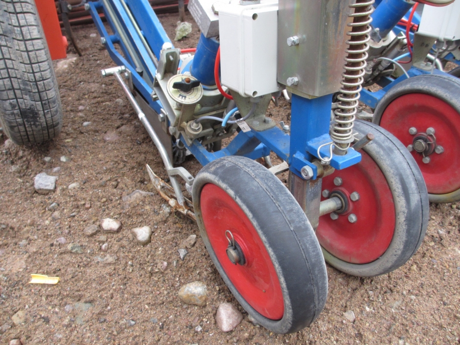 3825 Ferrari Pflanzmaschine 3 Reihe Pneumatisch