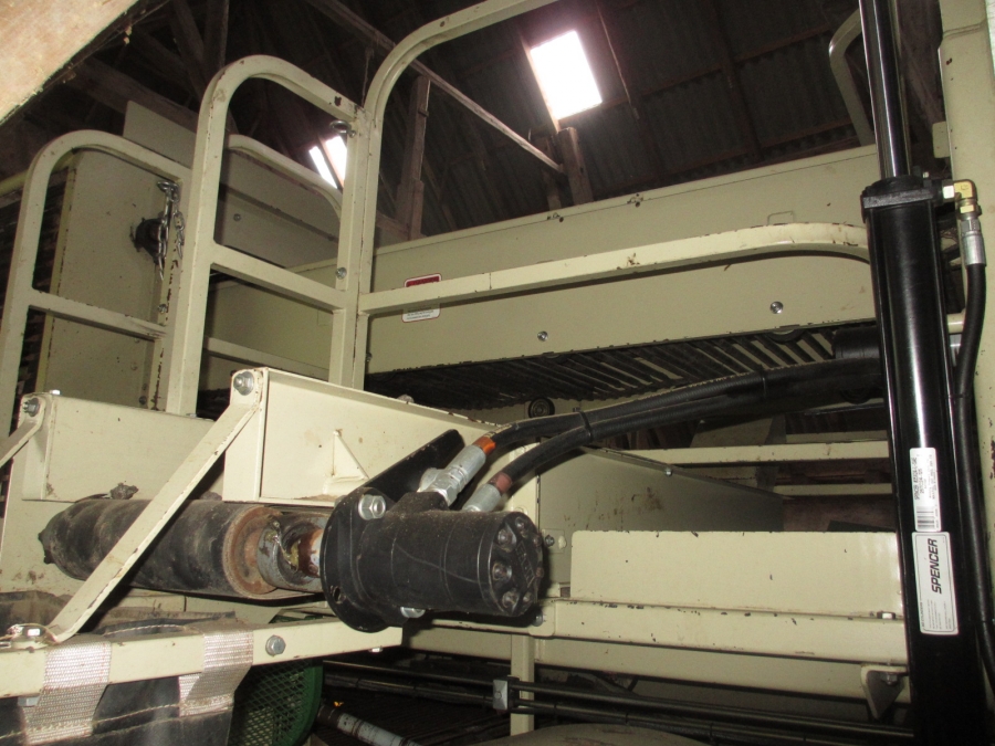 3840 Top air onion harvester