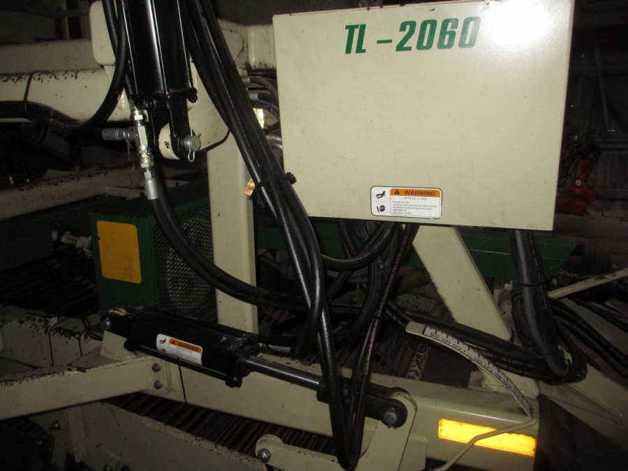 3840 Top air onion harvester