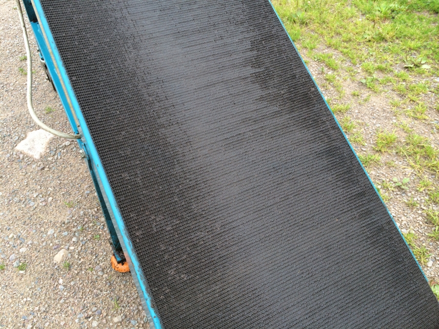 3857 EMVE bag conveyor