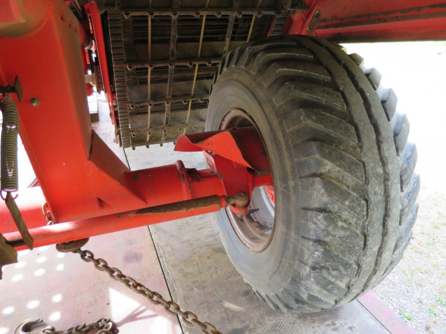 3874 Grimme SE75-40 potato harvester