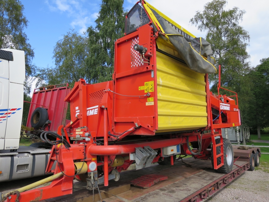 3874 Grimme SE75-40 potato harvester
