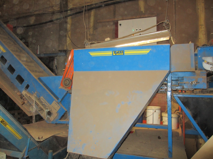 3875 EMVE Netzsortierer for potato/onion year 2009